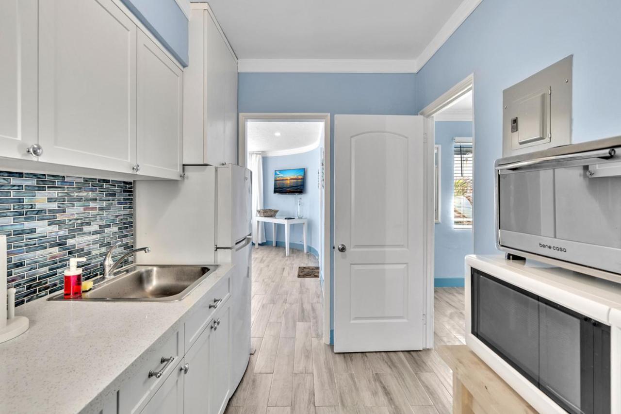Walkabout 6 Suite On Hollywood Beach With Ocean Views Exterior photo